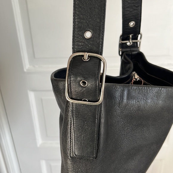 Coach Vintage 90's Grommet Bucket Bag - Picture 4 of 12